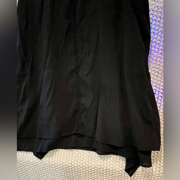 FEVER Woman’s Plus Size Black Sleeveless Top, Handkerchief Hem, Linen; Size XXL - Picture 5 of 10